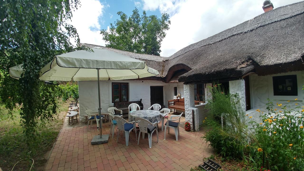 Villa Szigligeti Nádfedeles Exterior foto